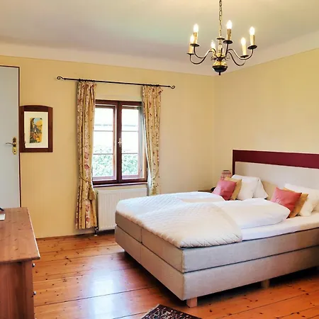 酒店 拉夫斯伯格霍夫文艺复兴住宿加早餐旅馆 4*