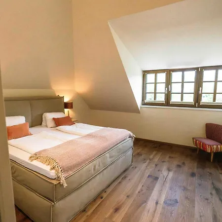 拉夫斯伯格霍夫文艺复兴住宿加早餐旅馆