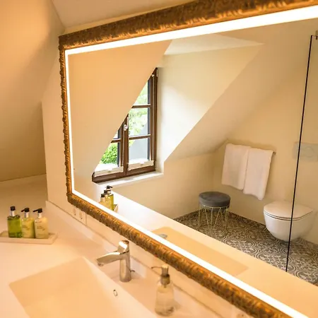 拉夫斯伯格霍夫文艺复兴住宿加早餐旅馆 酒店 魏森基兴