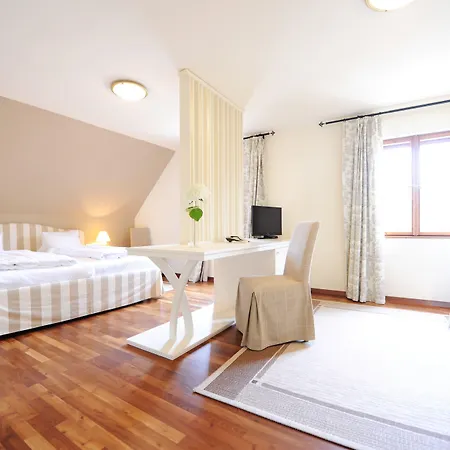 酒店 拉夫斯伯格霍夫文艺复兴住宿加早餐旅馆